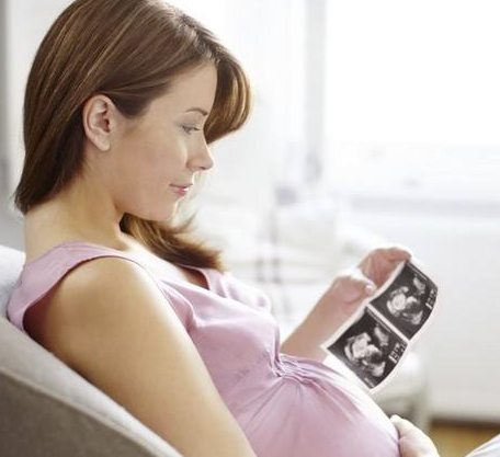 郑州有哪些助孕，郑州女性患不孕不育有哪些症状表现